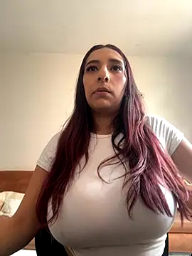 Snapshot of Dahian_XXX chatting on 09/29/25, 08:24 Dahian XXX online show from 09/29/25, 08:24