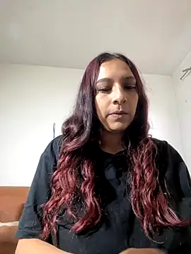 Snapshot of Dahian_XXX chatting on 10/21/25, 10:21 Dahian XXX online show from 10/21/25, 10:21