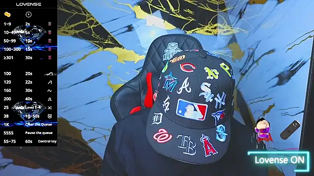 Snapshot of Kevin22_222 chatting on 11/17/25, 05:35 Kevin22 222 online show from 11/17/25, 05:35