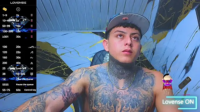 Snapshot of Kevin22_222 chatting on 11/26/25, 02:56 Kevin22 222 online show from 11/26/25, 02:56