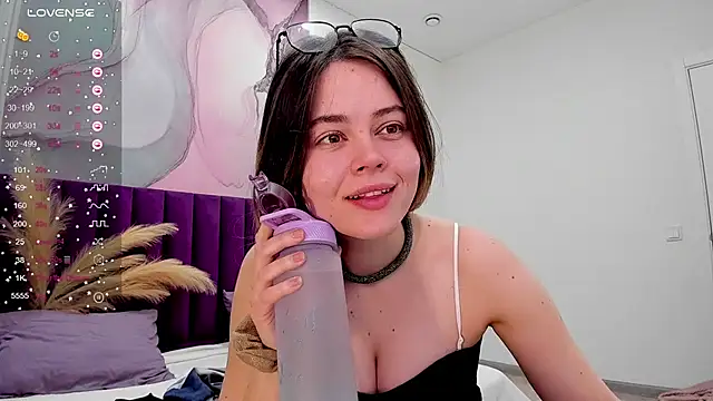 Kelly Cuutie online show from 01/25/25, 08:21