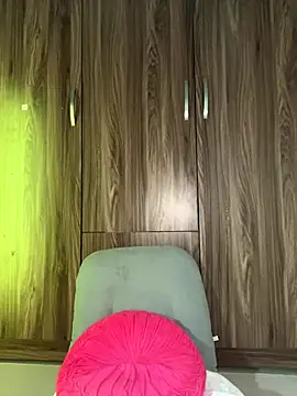 Baby Claraa online show from 10/31/25, 05:30