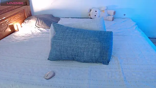 Baby Claraa online show from 03/31/26, 05:19