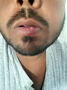 Snapshot of your_fuck_boy_00 chatting on 12/31/24, 01:04 your fuck boy 00 online show from 12/31/24, 01:04