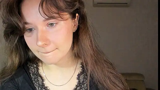 Lilith lutherlow online show from 12/13/24, 05:05