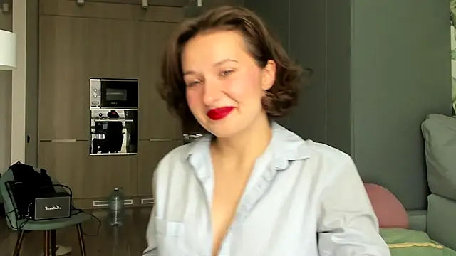 Lilith lutherlow online show from 09/27/25, 11:48