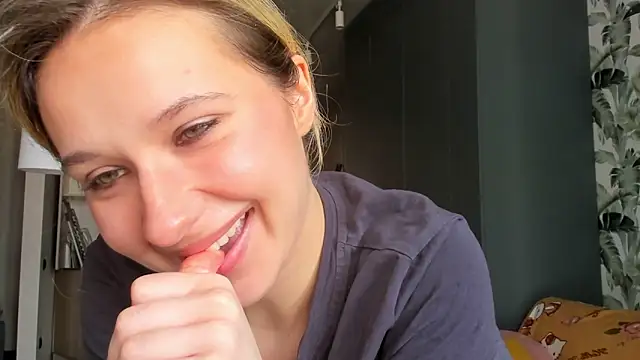 Snapshot of Lilith_lutherlow chatting on 04/12/26, 10:09 Lilith lutherlow online show from 04/12/26, 10:09