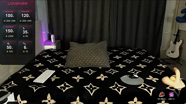 RoxieCrash online show from 10/05/25, 05:44