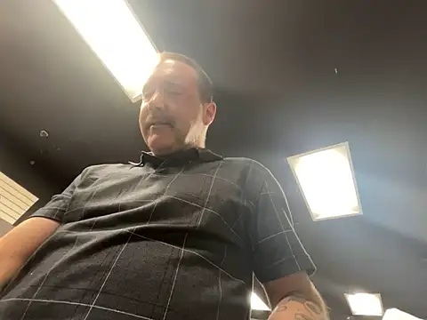 Snapshot of RawRyder8 chatting on 02/01/25, 03:08 RawRyder8 online show from 02/01/25, 03:08