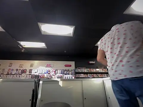 Snapshot of RawRyder8 chatting on 01/17/26, 12:15 RawRyder8 online show from 01/17/26, 12:15