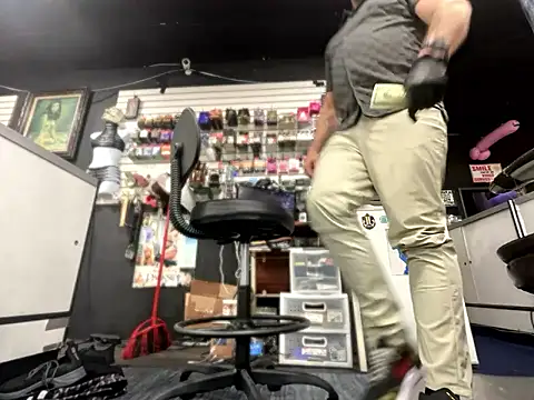 Snapshot of RawRyder8 chatting on 03/04/26, 03:23 RawRyder8 online show from 03/04/26, 03:23