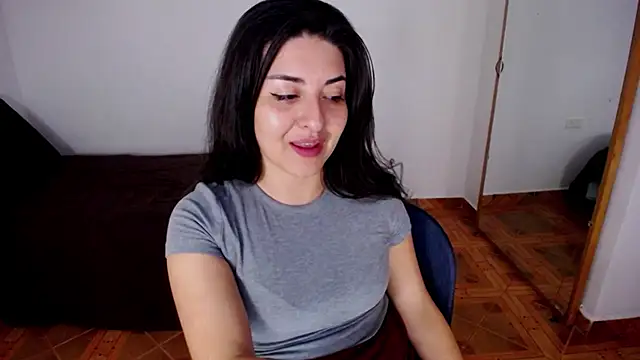 Snapshot of moritalatina chatting on 11/28/25, 08:11 moritalatina online show from 11/28/25, 08:11