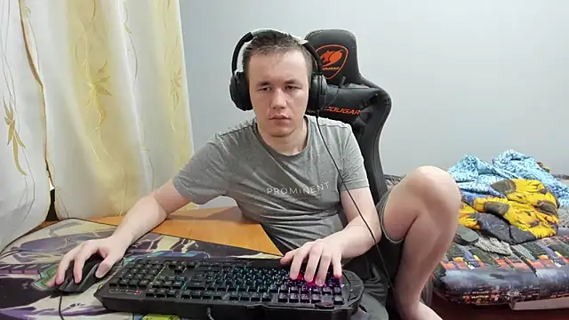 iliaskrislove online show from 10/28/25, 10:56