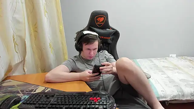 iliaskrislove online show from 02/12/26, 05:52