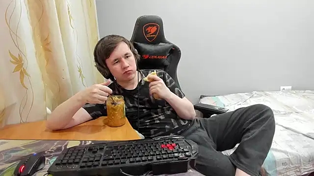 iliaskrislove online show from 04/01/26, 01:39