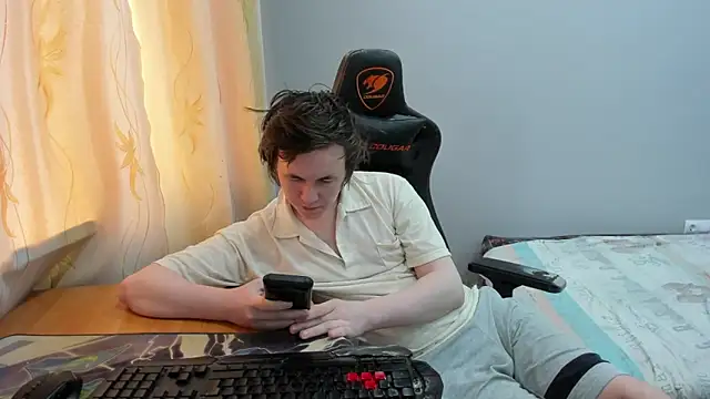 Snapshot of iliaskrislove chatting on 04/21/26, 08:09 iliaskrislove online show from 04/21/26, 08:09