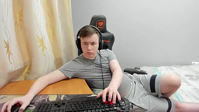 Snapshot of iliaskrislove chatting on 04/23/26, 01:18 iliaskrislove online show from 04/23/26, 01:18