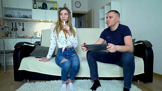 littlesweettifany online show from 01/21/25, 11:03