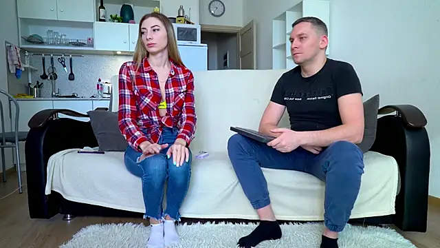 littlesweettifany online show from 02/20/25, 11:31