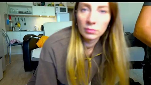 littlesweettifany online show from 09/30/25, 01:38