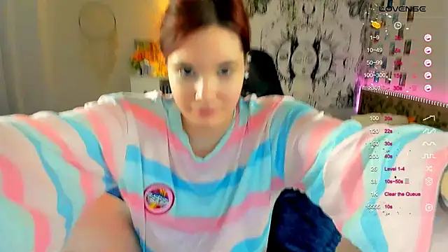 Snapshot of callmekatesmith chatting on 12/19/24, 04:45 callmekatesmith online show from 12/19/24, 04:45