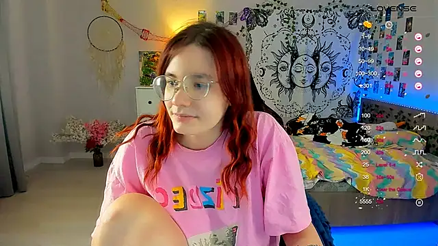 Snapshot of callmekatesmith chatting on 12/27/24, 04:54 callmekatesmith online show from 12/27/24, 04:54