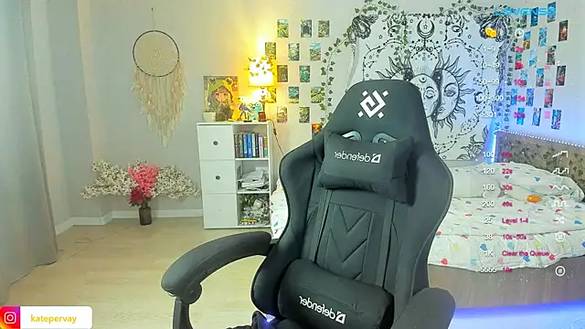 Snapshot of callmekatesmith chatting on 01/24/25, 06:04 callmekatesmith online show from 01/24/25, 06:04