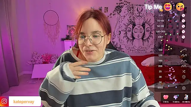 Snapshot of callmekatesmith chatting on 02/22/25, 09:04 callmekatesmith online show from 02/22/25, 09:04