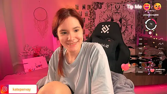 Snapshot of callmekatesmith chatting on 03/06/25, 11:31 callmekatesmith online show from 03/06/25, 11:31