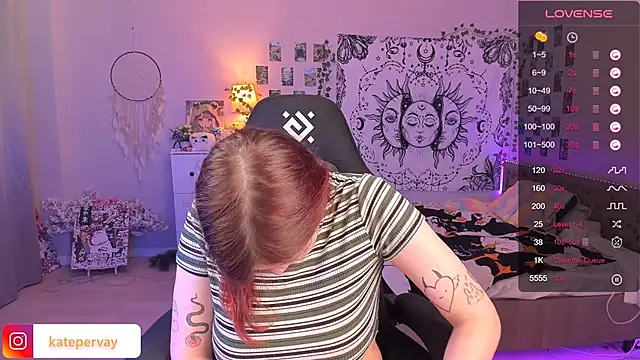 Snapshot of callmekatesmith chatting on 09/19/25, 08:42 callmekatesmith online show from 09/19/25, 08:42