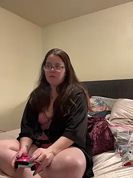 Snapshot of FreakNastyLacie chatting on 02/21/25, 04:29 FreakNastyLacie online show from 02/21/25, 04:29