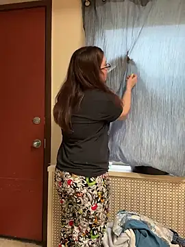 Snapshot of FreakNastyLacie chatting on 02/27/25, 06:20 FreakNastyLacie online show from 02/27/25, 06:20