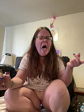 Snapshot of FreakNastyLacie chatting on 03/13/25, 02:55 FreakNastyLacie online show from 03/13/25, 02:55