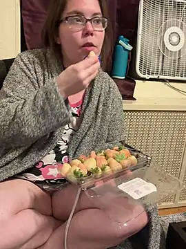 Snapshot of FreakNastyLacie chatting on 03/16/25, 01:28 FreakNastyLacie online show from 03/16/25, 01:28