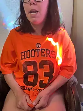 Snapshot of FreakNastyLacie chatting on 10/06/25, 01:30 FreakNastyLacie online show from 10/06/25, 01:30