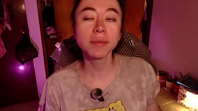 emily pearl  online show from 10/21/25, 10:27