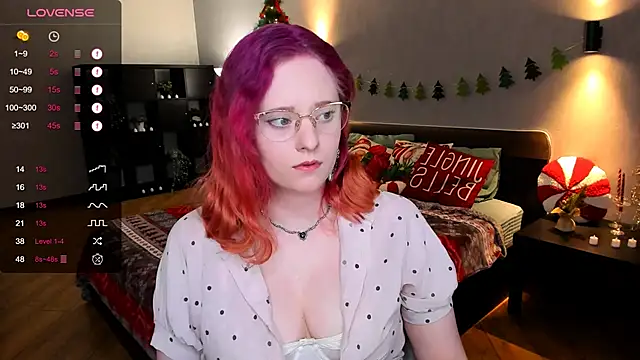 Aemilia  online show from 12/19/24, 12:34