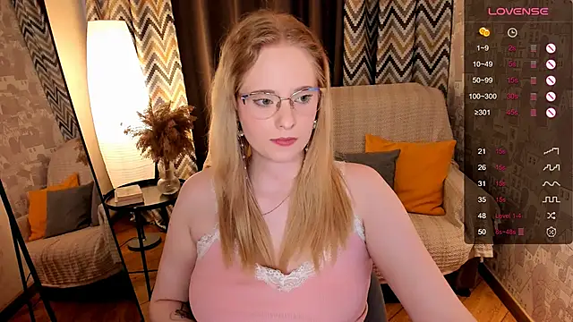 Aemilia  online show from 09/13/25, 08:47