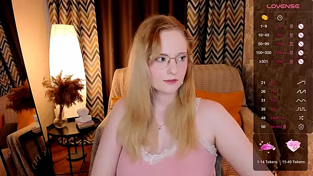 Aemilia  online show from 10/16/25, 08:15