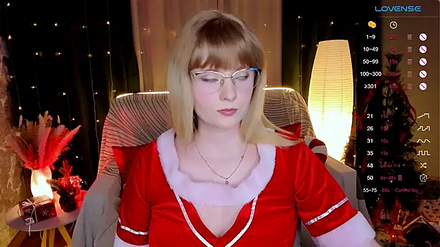 Snapshot of Aemilia_ chatting on 12/23/25, 02:20 Aemilia online show from 12/23/25, 02:20