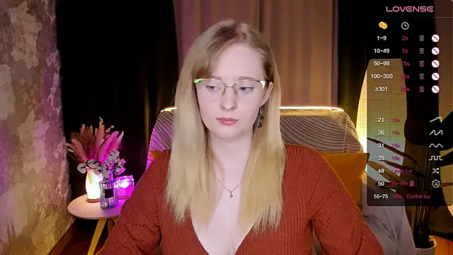 Snapshot of Aemilia_ chatting on 03/06/26, 08:22 Aemilia online show from 03/06/26, 08:22