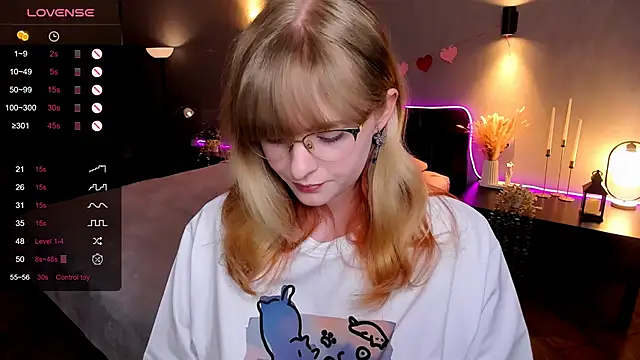 Snapshot of Aemilia_ chatting on 03/23/26, 07:56 Aemilia online show from 03/23/26, 07:56