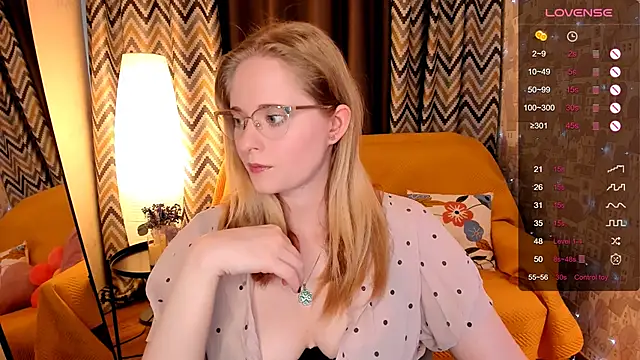 Aemilia  online show from 05/22/26, 08:32