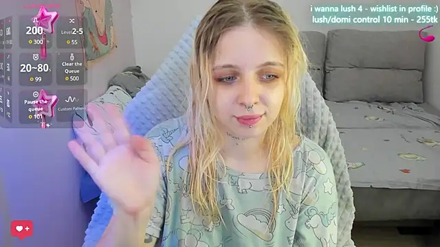 Alice Halle online show from 03/22/25, 01:52