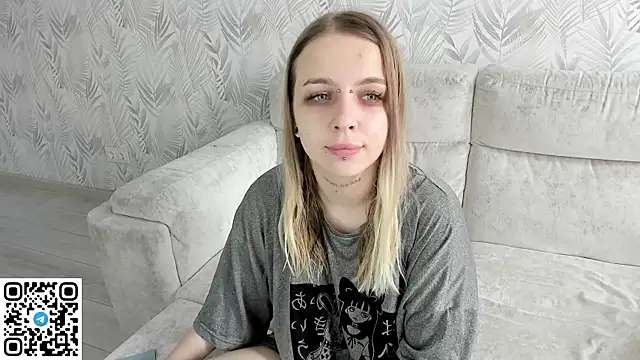 Alice Halle online show from 05/16/26, 02:41