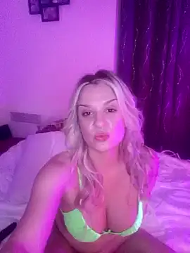 Snapshot of SpicyVicky chatting on 02/27/25, 03:15 SpicyVicky online show from 02/27/25, 03:15