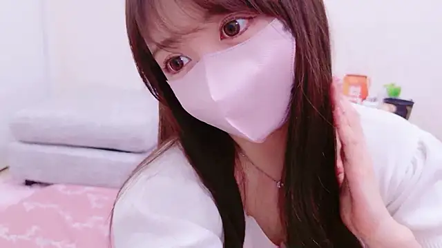 Snapshot of yuki-chi chatting on 05/10/26, 02:00 yuki-chi online show from 05/10/26, 02:00