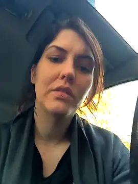 Linalicious online show from 11/05/25, 03:12