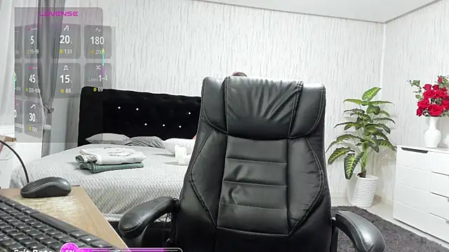 Snapshot of KattyeFox chatting on 10/01/25, 09:32 KattyeFox online show from 10/01/25, 09:32