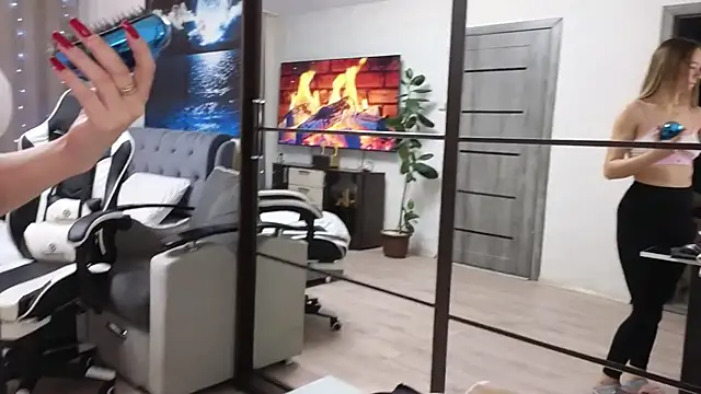 Strip-Lady online show from 12/16/25, 09:36